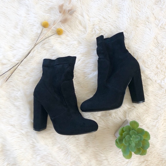 Shoes - Suede black booties